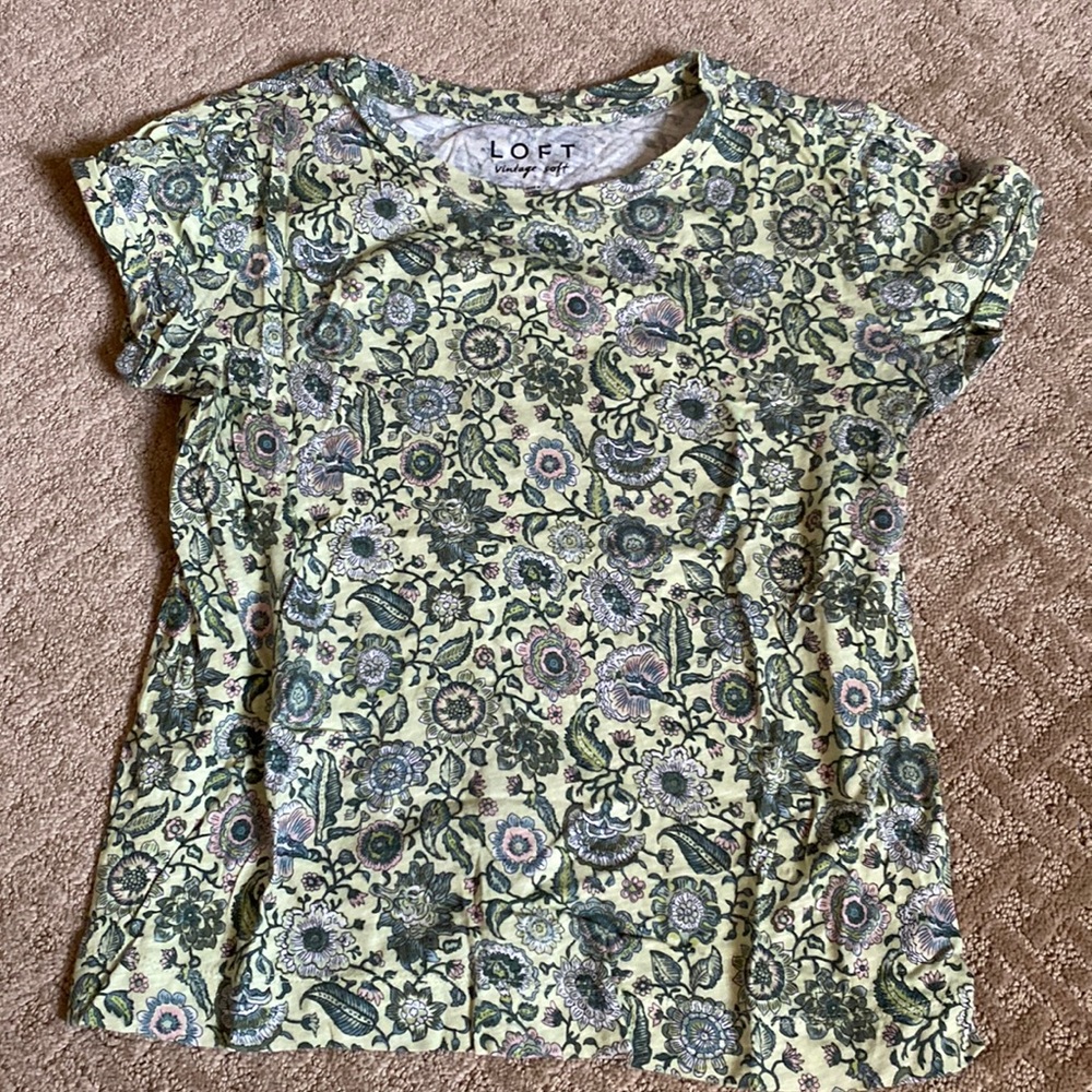 Loft Tshirt
